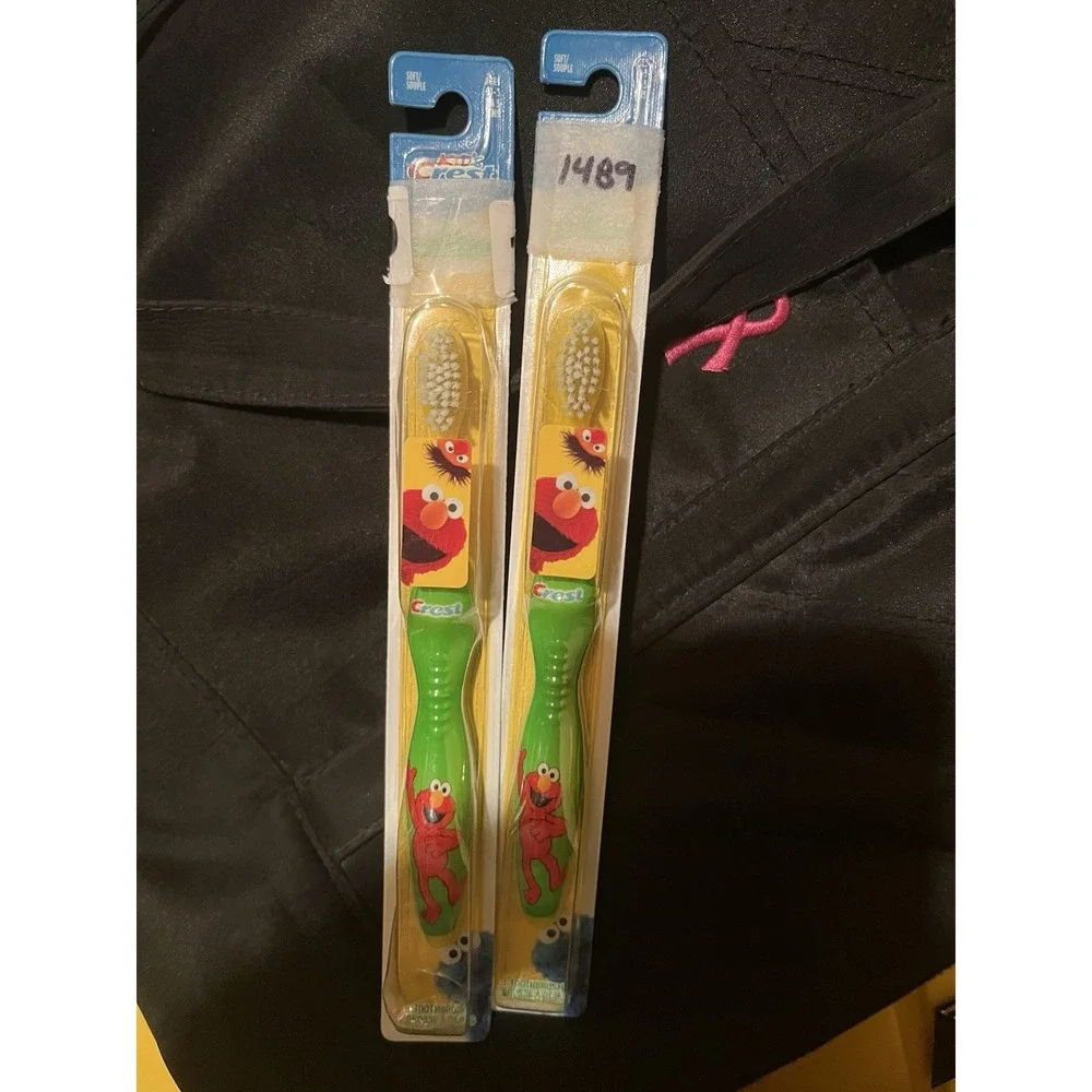 Crest Kids Sesame Street Soft Bristle Elmo Toothbrushes (set/2)